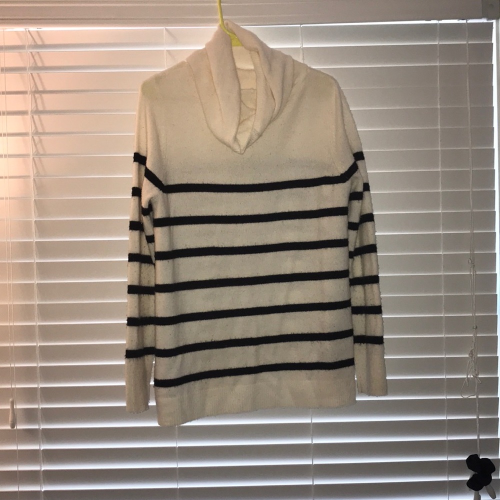 Turtle Neck Sweater - Picture 2 of 2